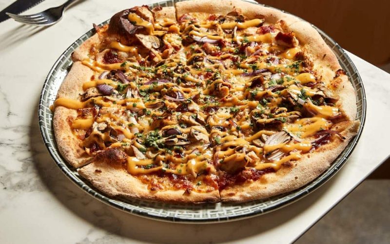 BBQ CHOOK PIZZA